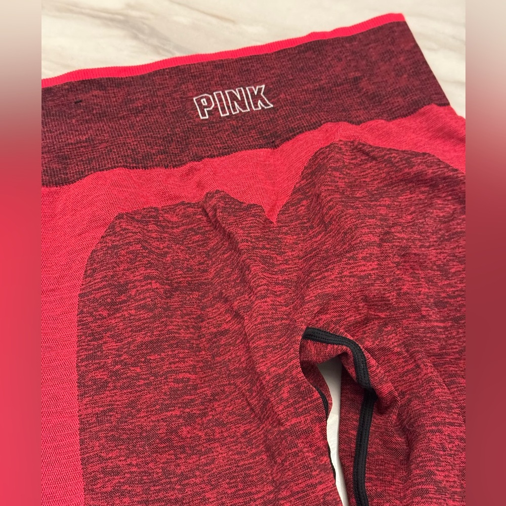 PINK Victoria's Secret Red Leggings Seamless Stretch Like-New - Picture 2 of 8